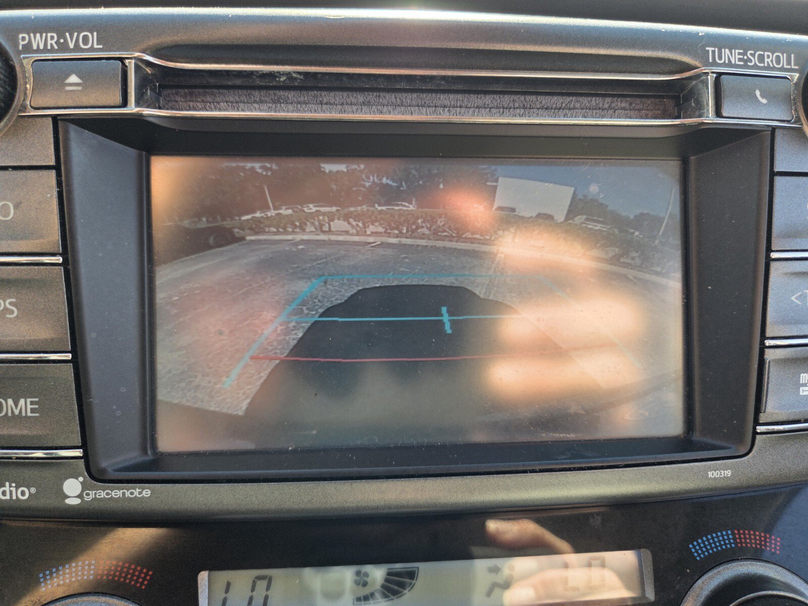 Used 2015 Toyota RAV4 Limited AWD/4WD image 23