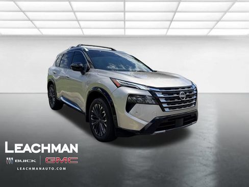Used 2026 Nissan Rogue Platinum w/ Platinum Premium Package AWD/4WD image 8