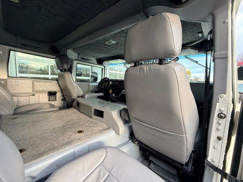 Used 1995 HUMMER H1 4-Door Wagon image 30