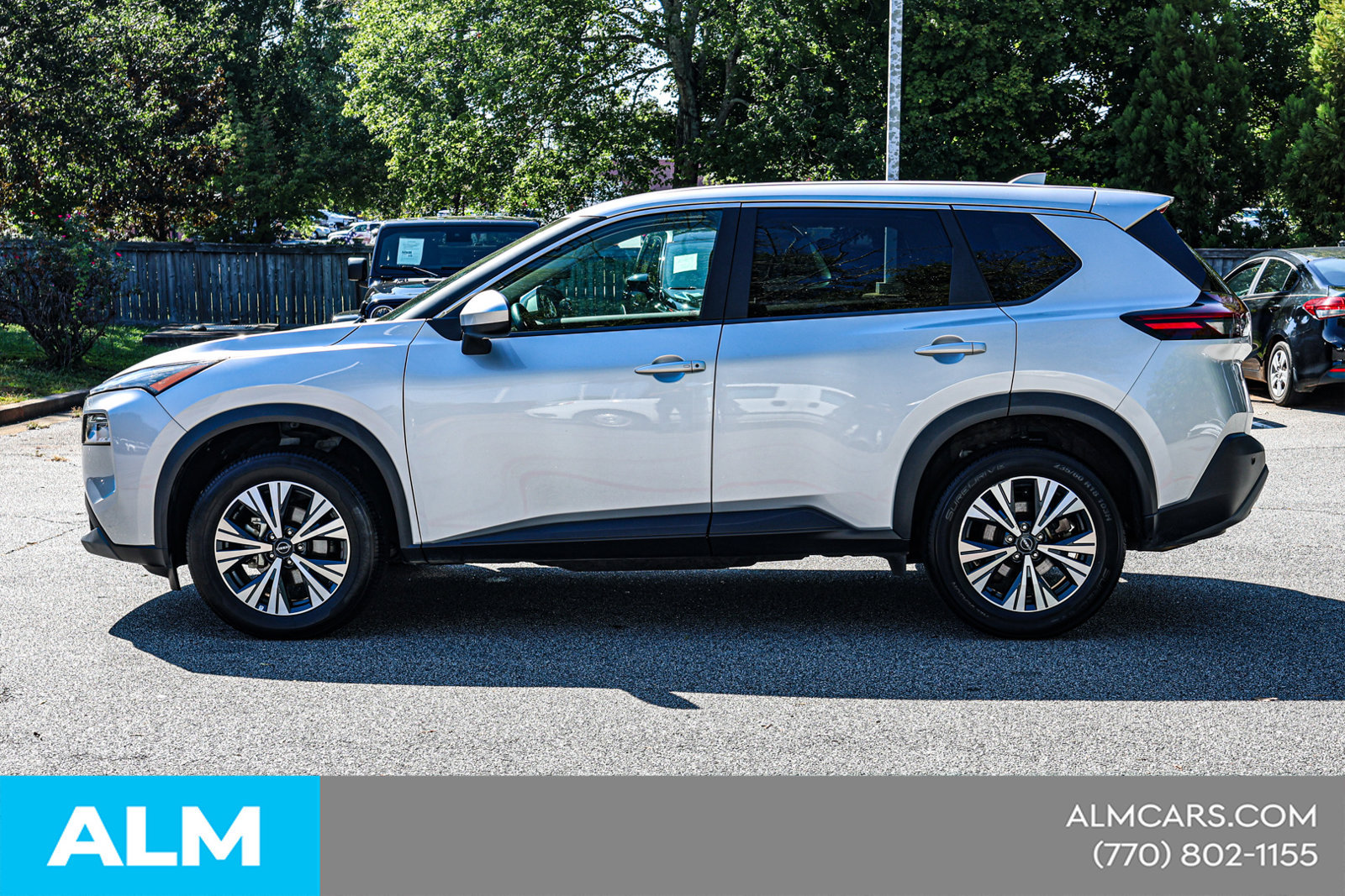 Used 2023 Nissan Rogue SV AWD/4WD image 9