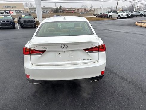 Used 2017 Lexus IS 300 AWD w/ Premium Package image 10