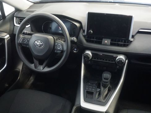 Certified 2025 Toyota RAV4 XLE AWD/4WD image 24