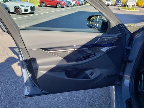 New 2026 BMW M5 w/ Carbon Package image 10