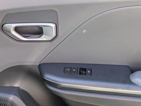 Used 2025 Kia K4 FWD image 32