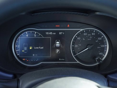 New 2025 Nissan Versa SV image 10