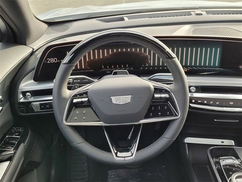 New 2026 Cadillac Lyriq Luxury image 9