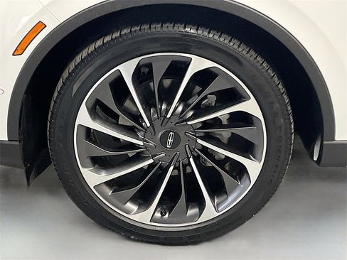 Used 2022 Lincoln Aviator Reserve w/ Equipment Group 201A image 34