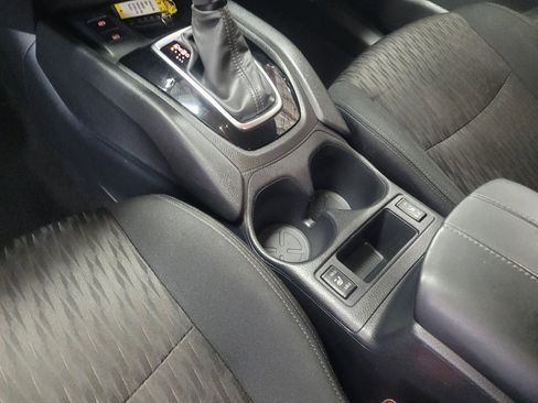 Used 2020 Nissan Rogue SV w/ Premium Package FWD image 26