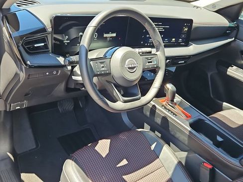 Certified 2026 Nissan Kicks SR FWD image 11