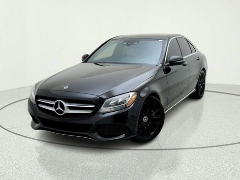 Used 2018 Mercedes-Benz C 300 Sedan image 2