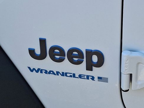 Used 2025 Jeep Wrangler Unlimited Sport S 4xe AWD/4WD image 19