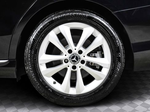 Used 2020 Mercedes-Benz C 300 Sedan image 33