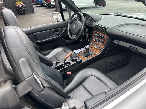 Used 2000 BMW Z3 2.5i RWD image 25