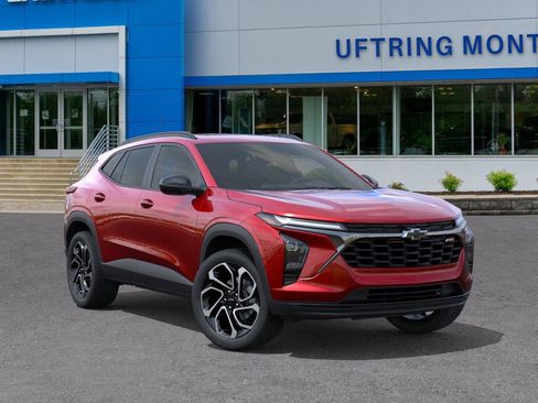 New 2026 Chevrolet Trax RS w/ Sunroof Package FWD image 7