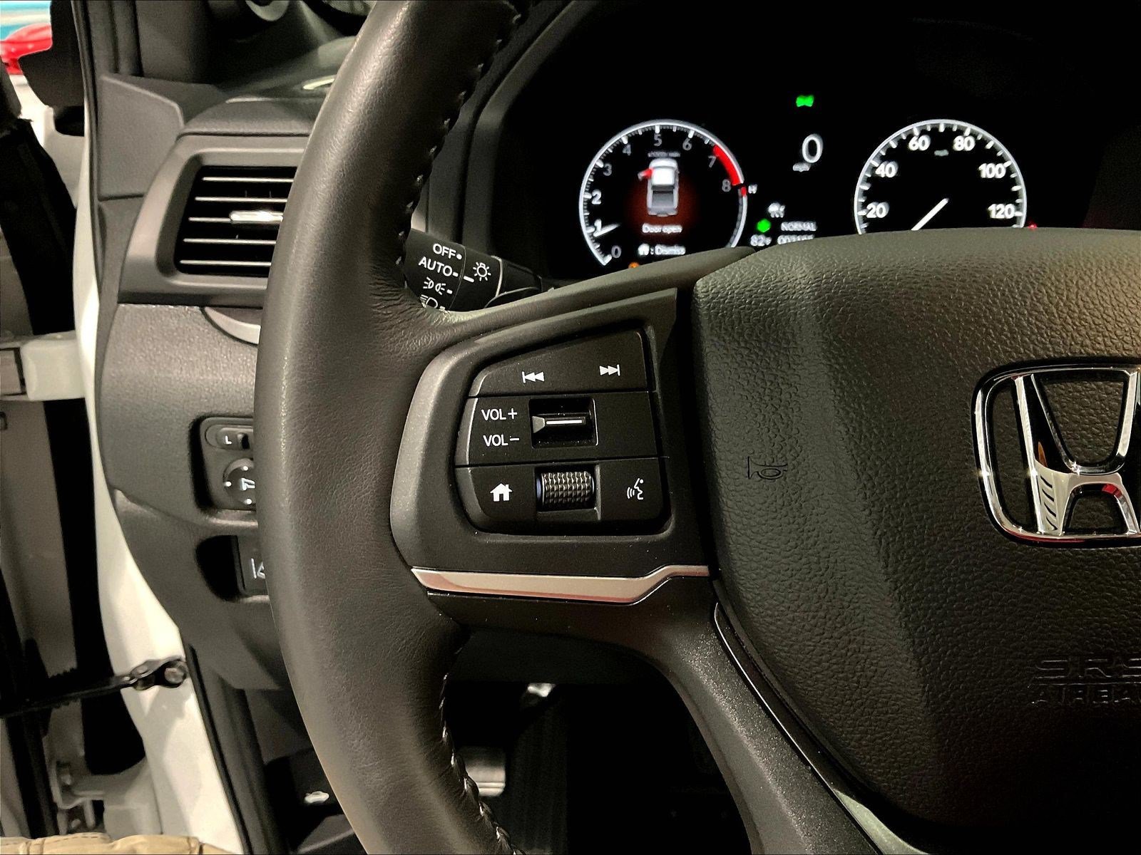 Certified 2025 Honda Ridgeline RTL+ image 12