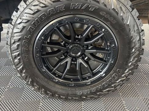 Used 2019 Chevrolet Silverado 1500 LT Trail Boss AWD/4WD image 11