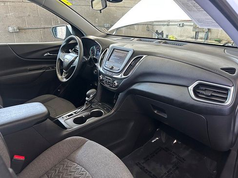 Used 2024 Chevrolet Equinox LT AWD/4WD image 26