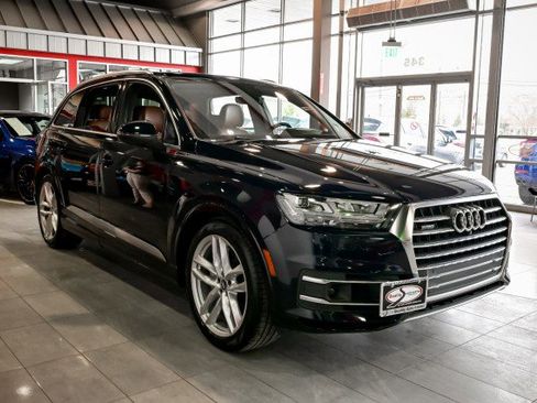 Used 2017 Audi Q7 3.0T Prestige image 3
