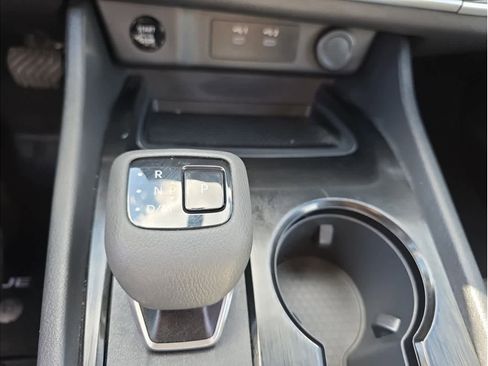 Used 2026 Nissan Rogue SV image 21