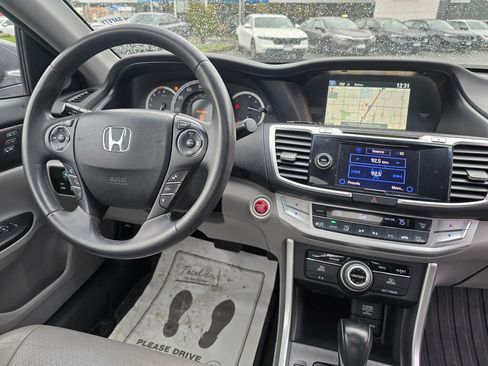Used 2013 Honda Accord Touring image 13