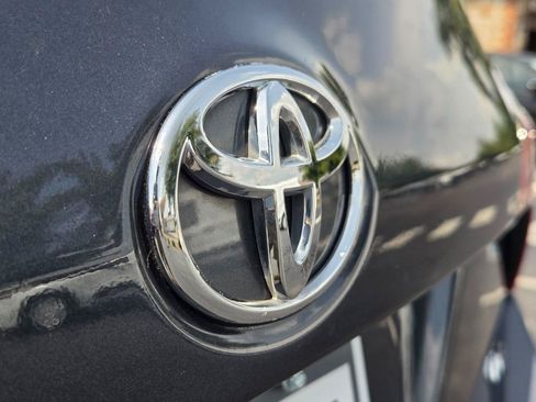 Used 2016 Toyota Corolla LE FWD image 8