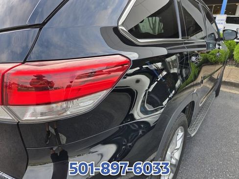 Used 2017 Toyota Highlander Limited FWD image 7