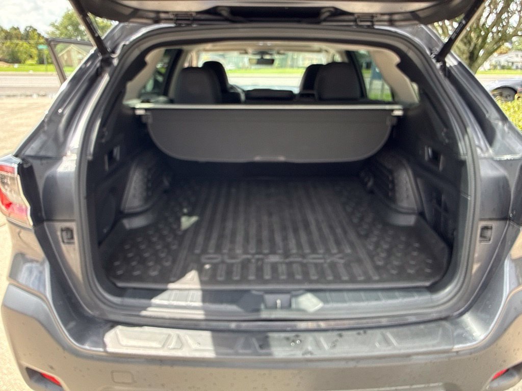 Used 2023 Subaru Outback Limited XT AWD/4WD image 26