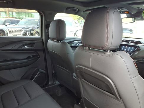 Used 2023 Chevrolet TrailBlazer RS w/ Sun and Liftgate Package image 13