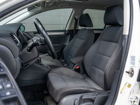 Used 2011 Volkswagen Golf TDI w/ Navigation Pkg FWD image 5