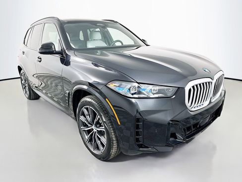 New 2026 BMW X5 xDrive40i w/ M Sport Package image 3