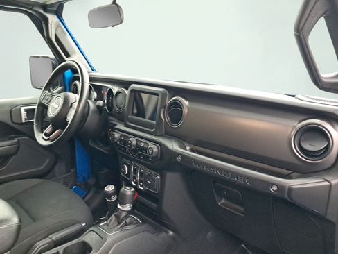 Used 2022 Jeep Wrangler Sport AWD/4WD image 15
