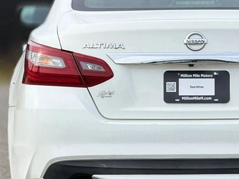 Used 2018 Nissan Altima 2.5 SV FWD image 13