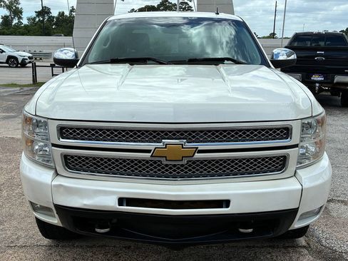Used 2013 Chevrolet Silverado 1500 LTZ w/ LTZ White Diamond Edition AWD/4WD image 9