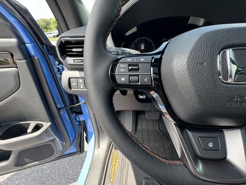 New 2025 Honda Pilot TrailSport image 24