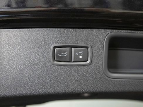 Certified 2023 Porsche Macan GTS AWD/4WD image 37