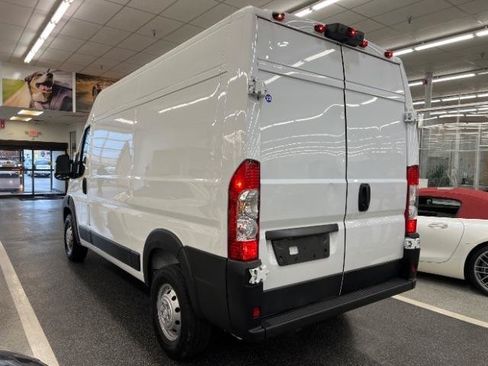 Used 2023 RAM ProMaster 2500 FWD image 8