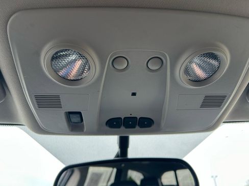 Used 2013 Buick Enclave Premium image 31