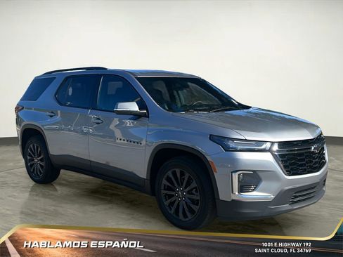 Used 2023 Chevrolet Traverse RS image 7