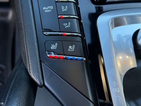 Used 2016 Porsche Cayenne S image 43