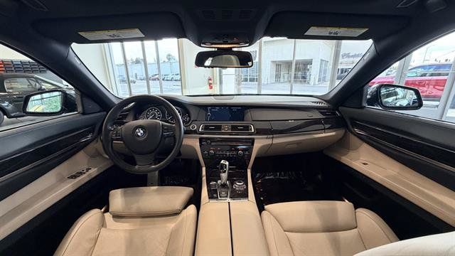 Used 2012 BMW 750i RWD image 44