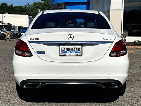 Used 2018 Mercedes-Benz C 300 4MATIC Sedan image 4