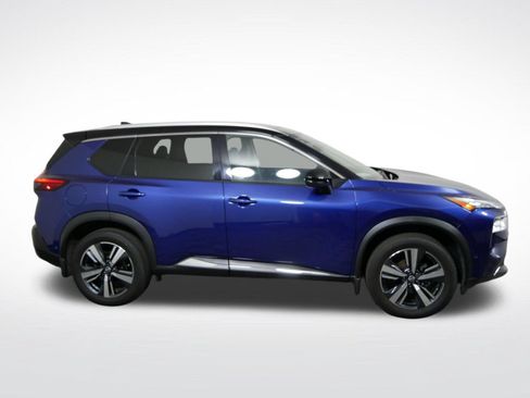 Used 2023 Nissan Rogue SL AWD/4WD image 2