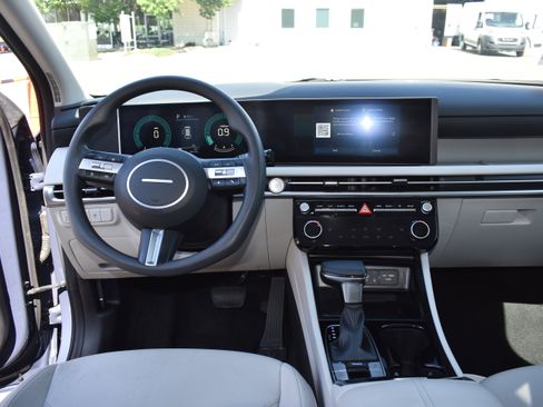 Used 2025 Hyundai Tucson SEL image 32