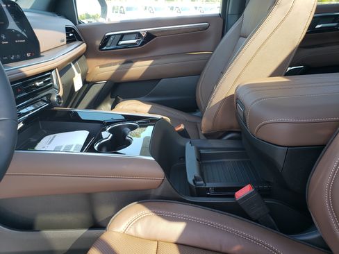 New 2026 Chevrolet Tahoe High Country RWD image 28