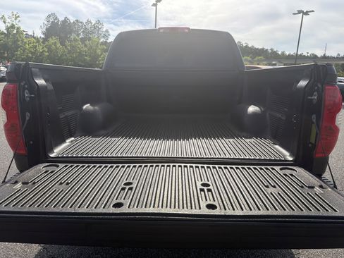 Used 2018 Toyota Tundra SR5 w/ TRD Off Road Package AWD/4WD image 27