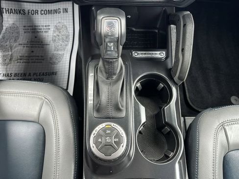 Used 2024 Ford Bronco Outer Banks AWD/4WD image 22