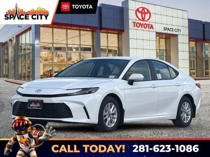 New 2026 Toyota Camry LE w/ Convenience Package