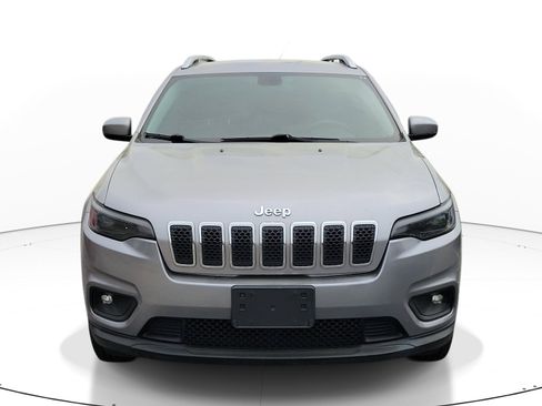 Used 2019 Jeep Cherokee Latitude Plus image 2