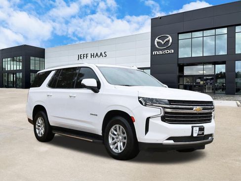 Used 2022 Chevrolet Tahoe LT w/ Luxury Package AWD/4WD image 4