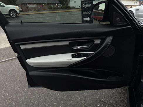 Used 2015 BMW M3 image 41